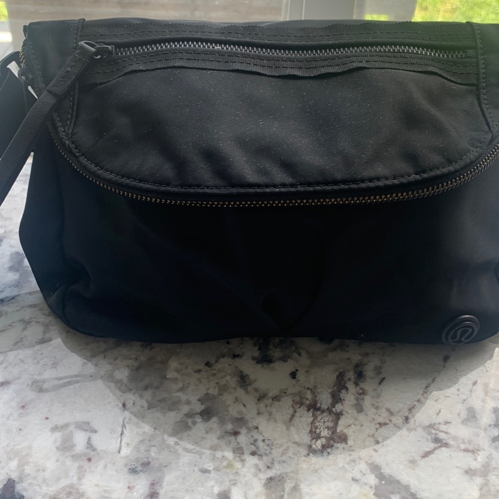 Lululemon All Night Festival Bag